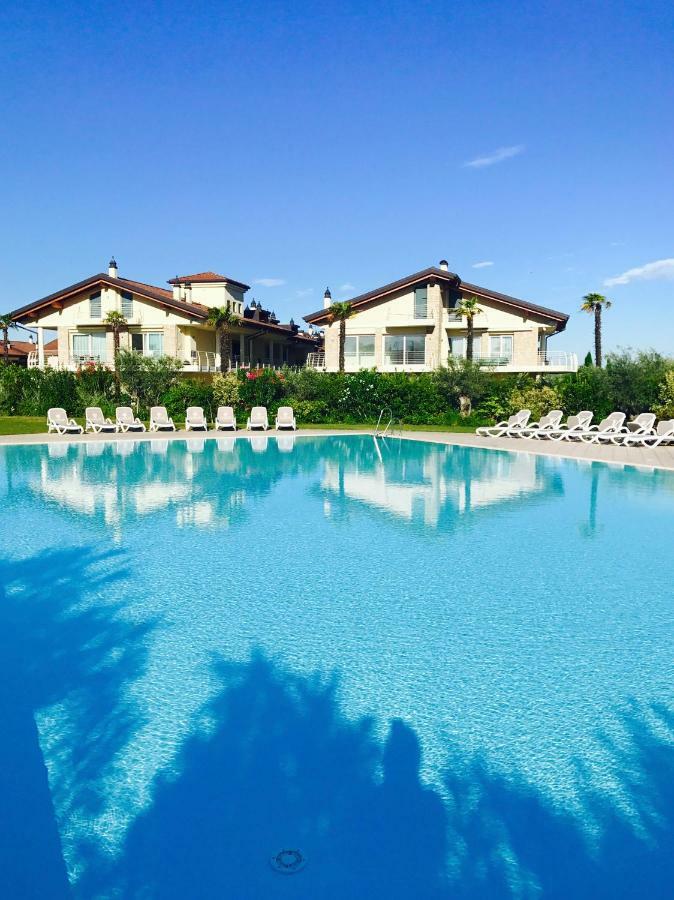 Sky Fort Garda View Sirmione Dış mekan fotoğraf